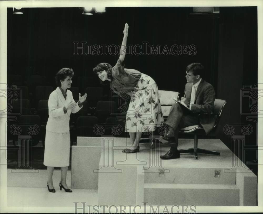 1986 Press Photo Nancy Rogers, Angela Roberts, Lynn Miller at Stages, Houston- Historic Images