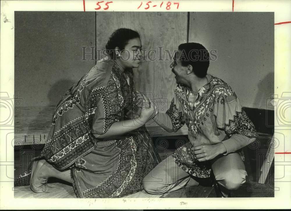 1985 Press Photo Scene from Houston&#39;s Ensemble Theater production &quot;Mojo&quot;- Historic Images