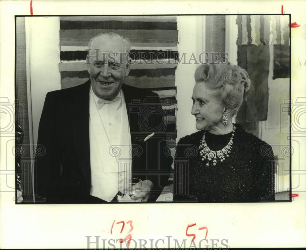 1983 Press Photo Lorraine and William Bland of Friends of English Opera Board- Historic Images