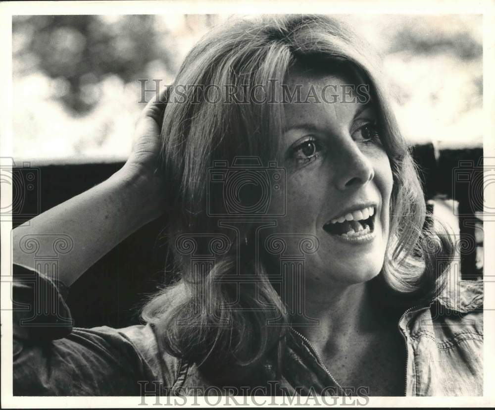 1971 Press Photo Columnist Jennifer Anderson - Historic Images