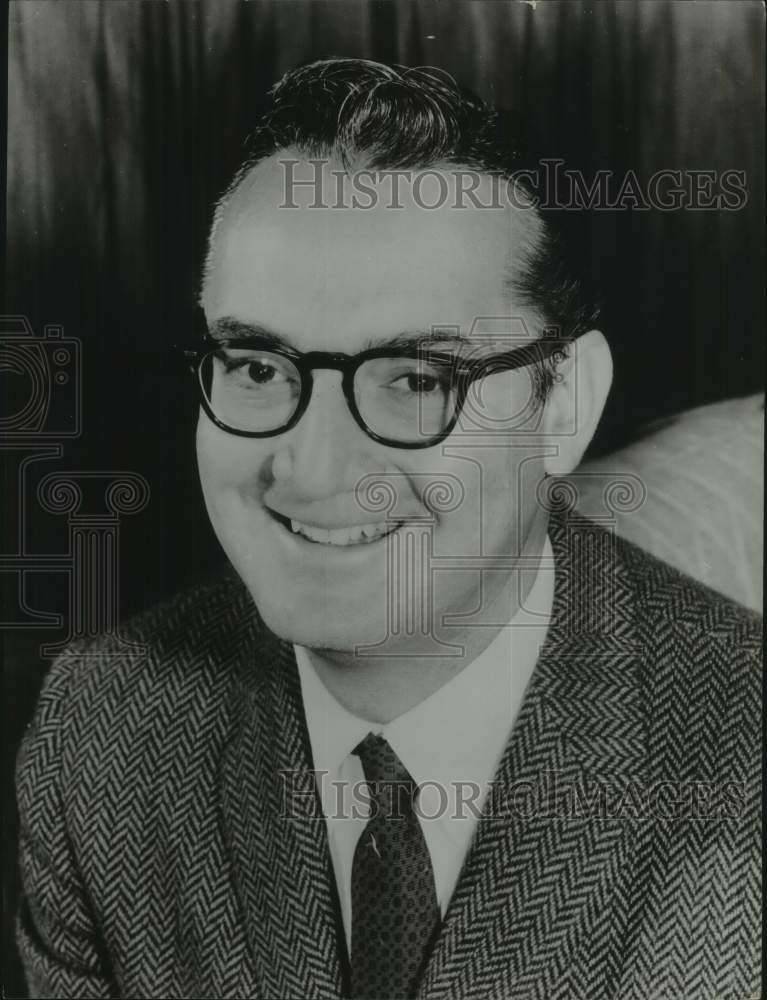 1967 Press Photo Entertainer Steve Allen - Historic Images