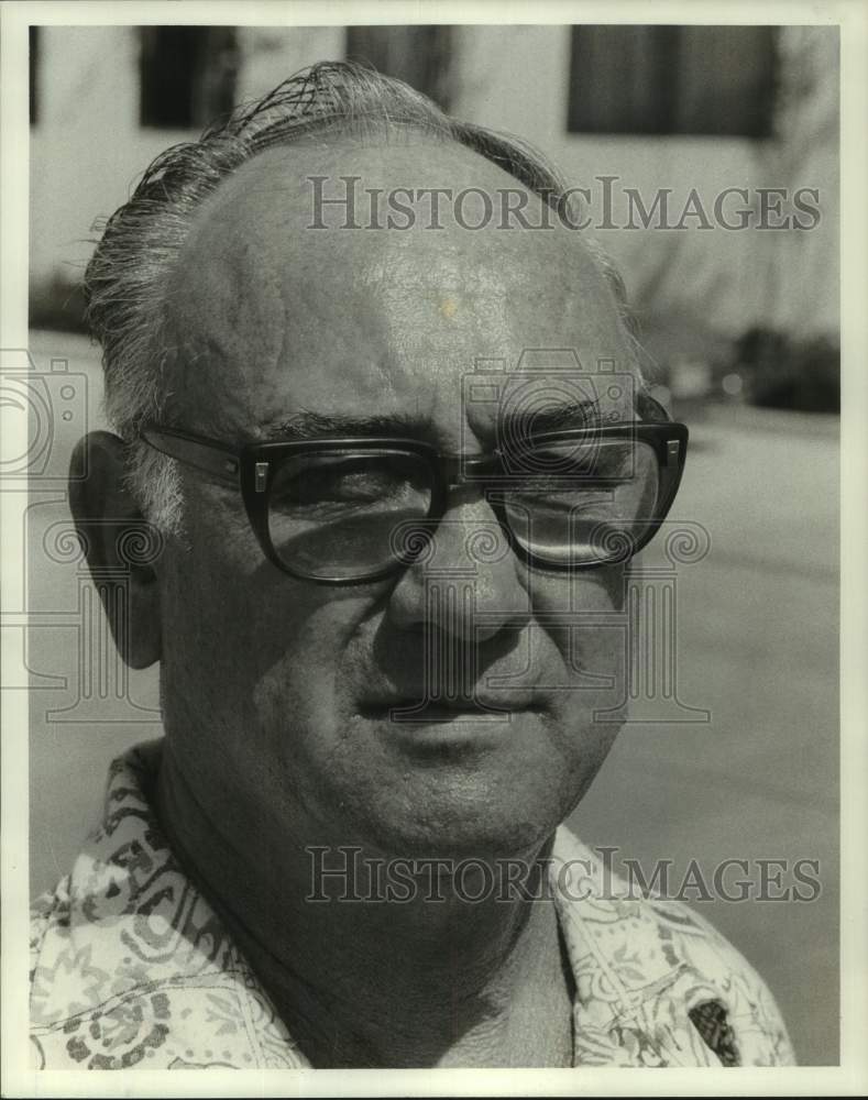 1974 Press Photo Painters Local Business Manager Lee Brimberry - Historic Images