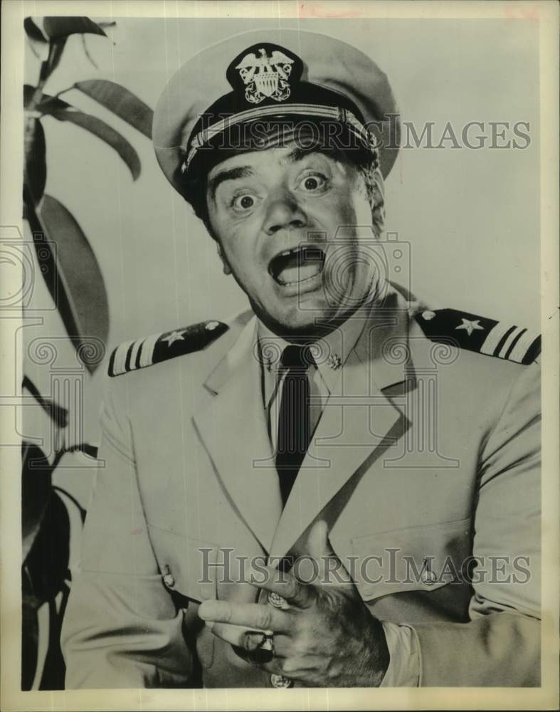 1963 Press Photo Actor Ernest Borgnine - Historic Images