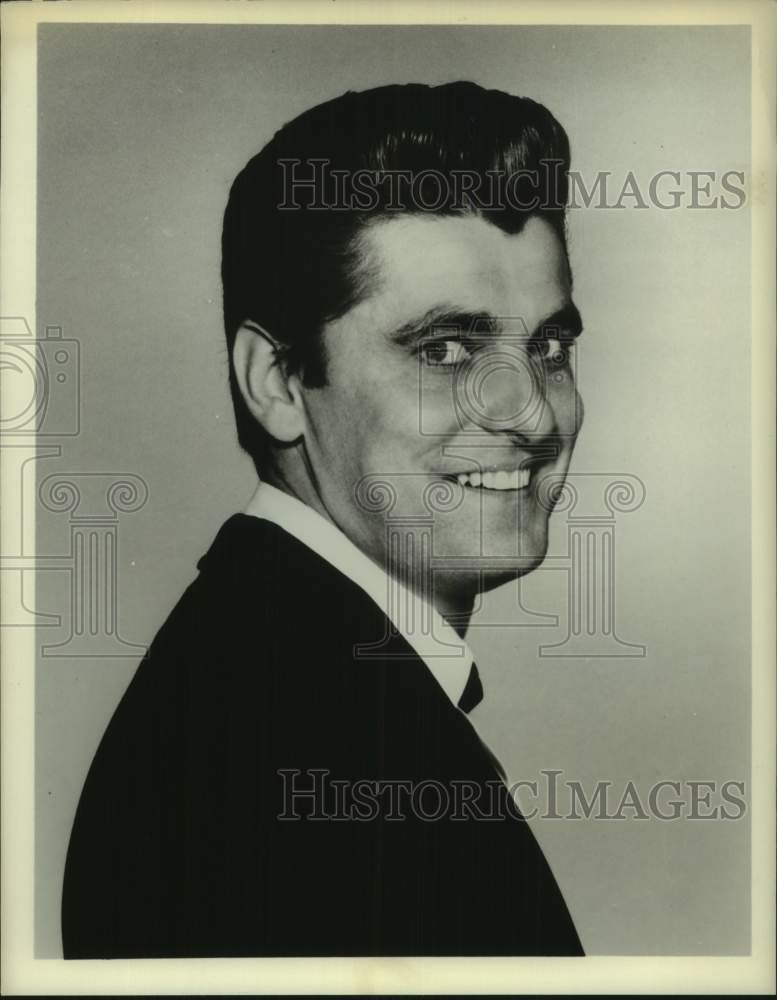 1963 Press Photo Singer/Actor Keefe Brasselle - Historic Images