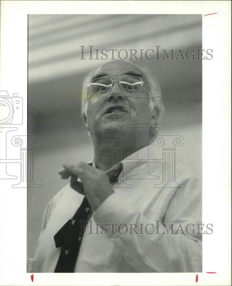 1987 Press Photo Conductor Ara Carpetyan - hca79005- Historic Images