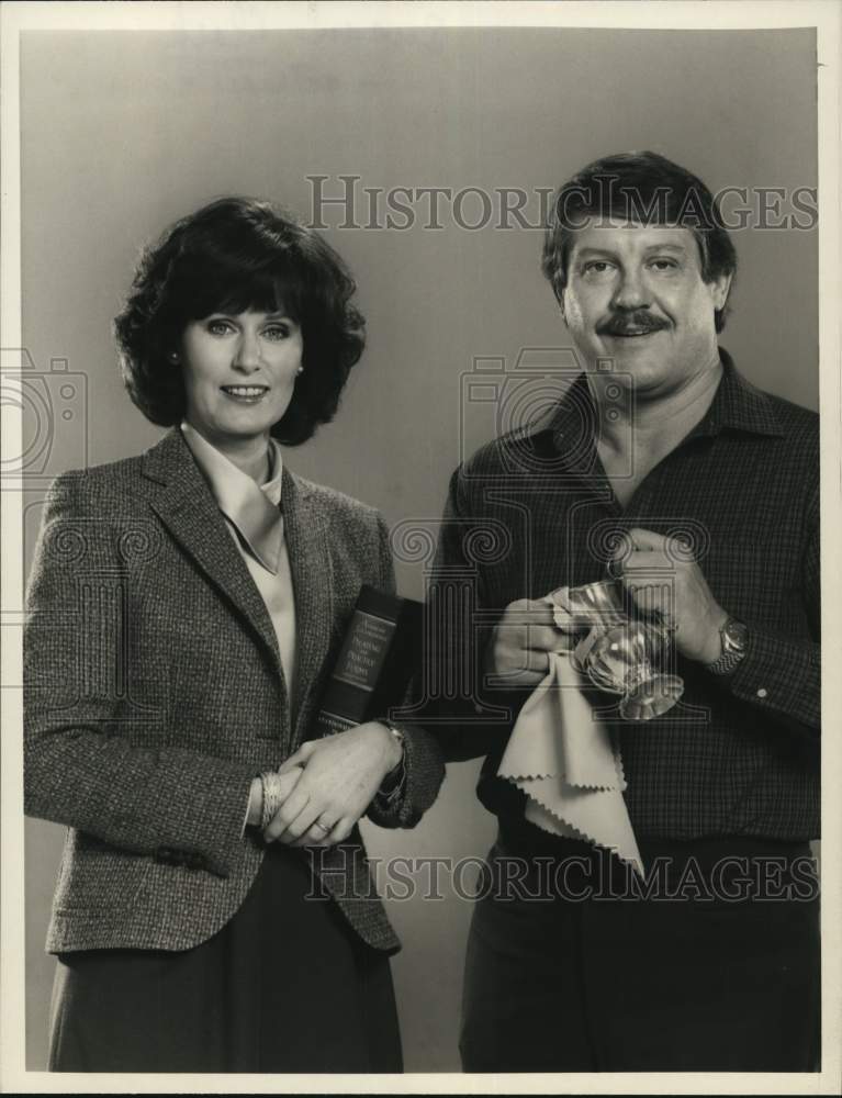 1982 Press Photo Actress Susan Clark with her actor husband Alex Karras- Historic Images