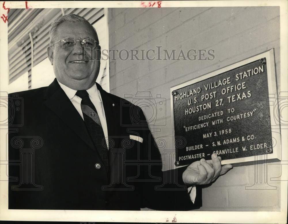 1958 S.N. Adams stands by Highland Village Post Office plaque-Historic Images