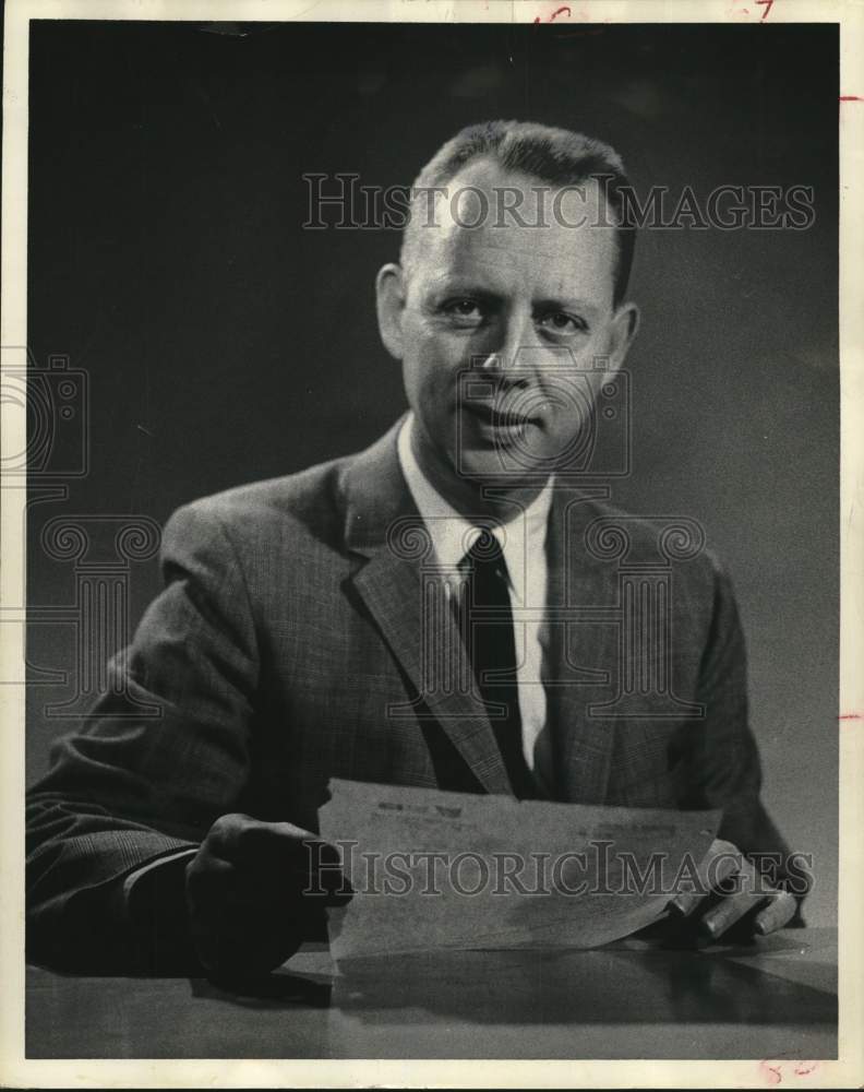 1959 Press Photo News Commentator Ray Conaway - Historic Images