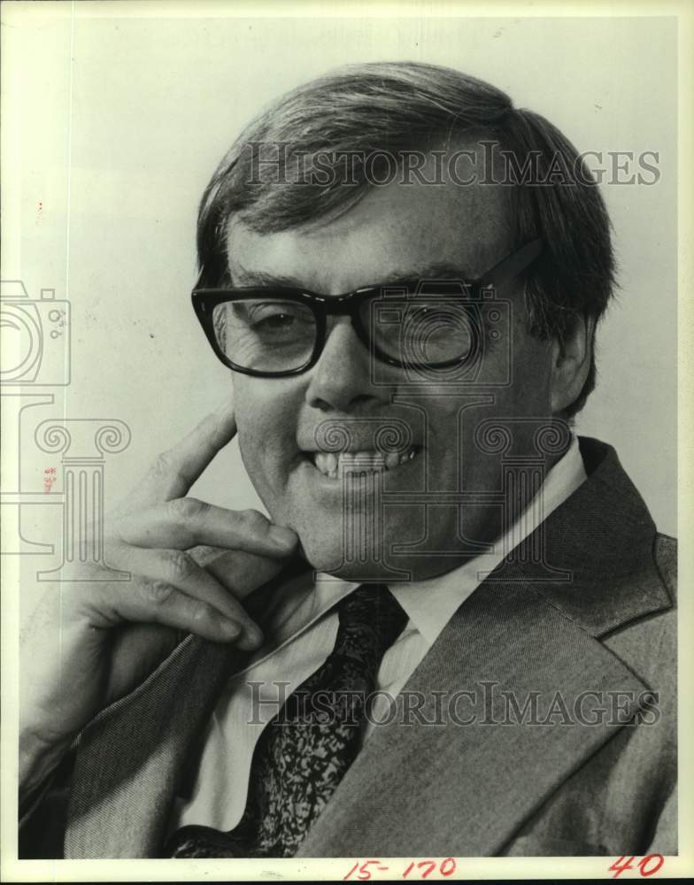 1964 Press Photo Dr. Alexander Cross of the Zoecon Corporation. - Historic Images