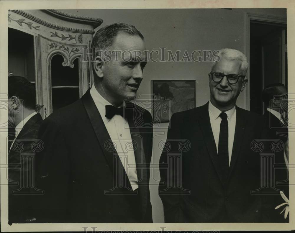 1964 Press Photo Doctors Denton Cooley, A.J. Ballantyne - Historic Images