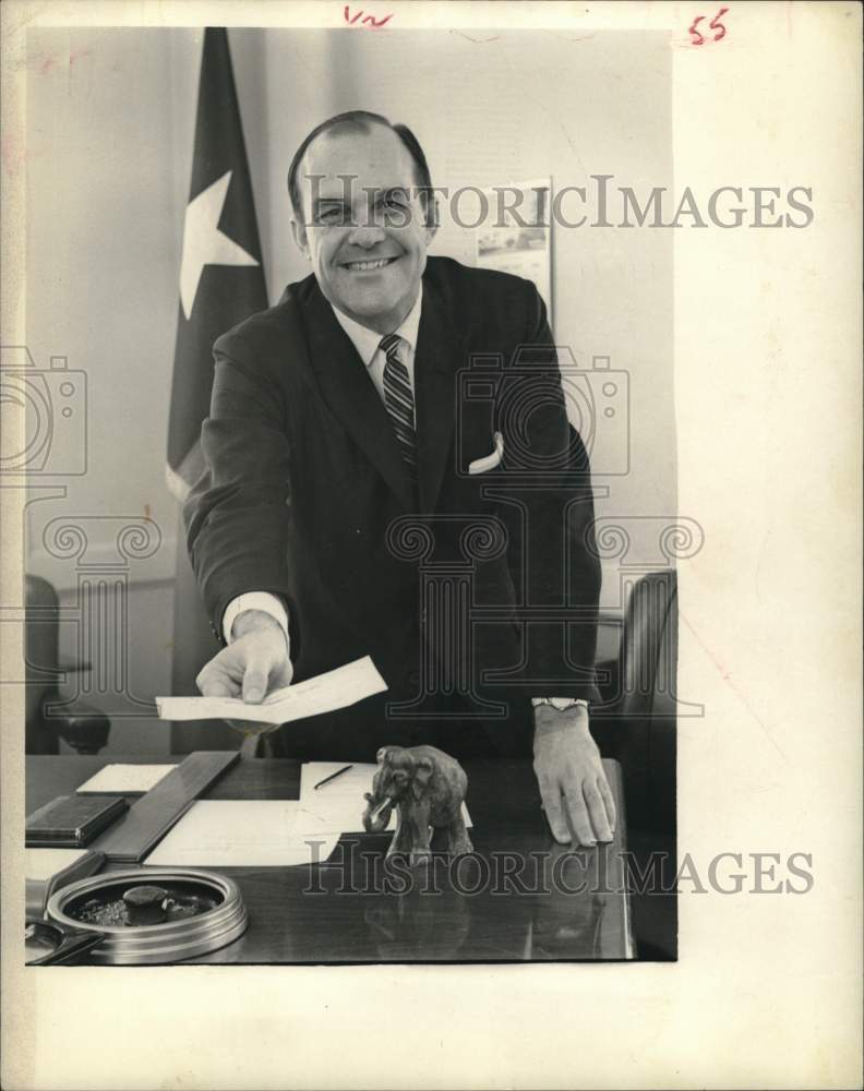 1962 Jack Cox of Breckenridge, GOP candidate for governor-Historic Images