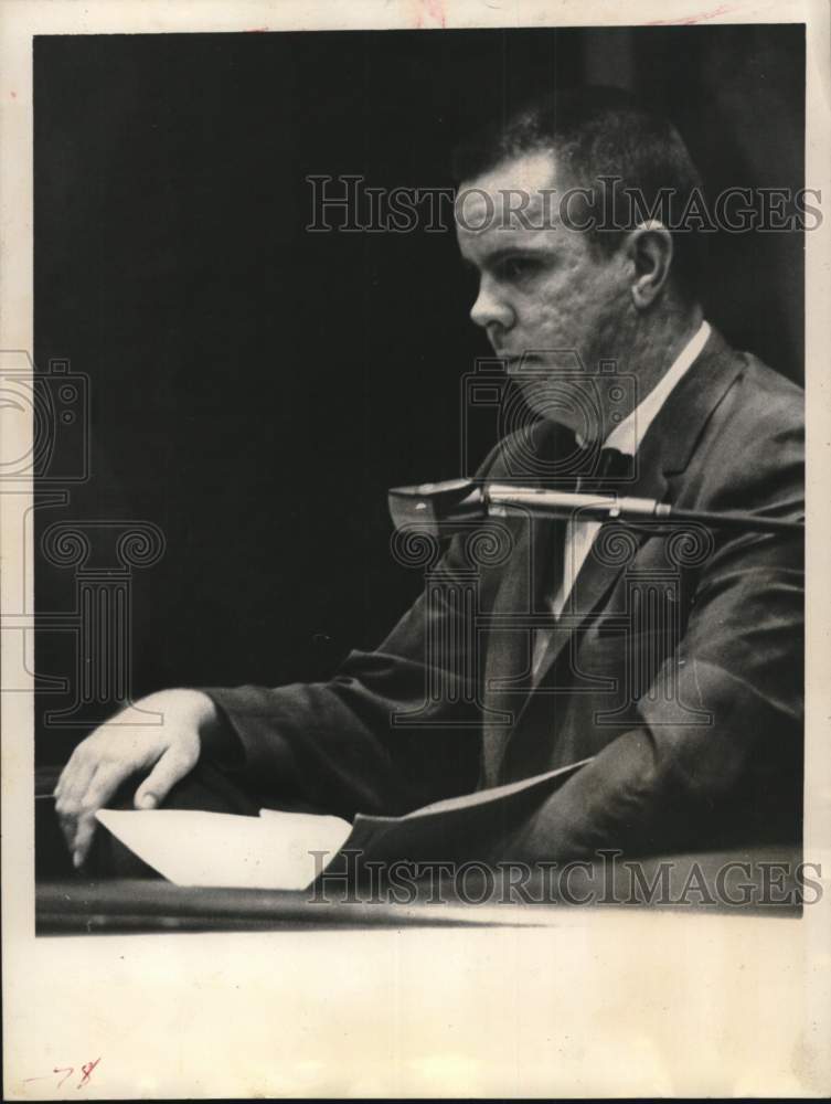 1964 Houston Police Chemist Robert F. Crawford Testifies in Trial-Historic Images