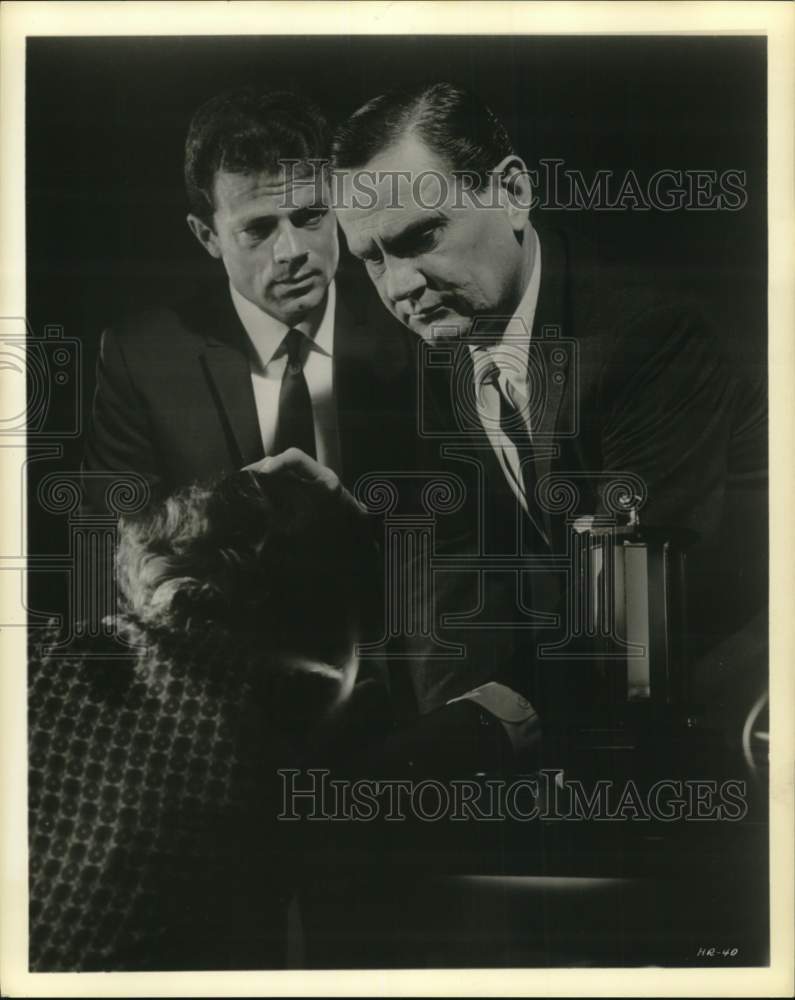 1962 Press Photo Wendell Corey and Jack Ging in &quot;The Eleventh Hour&quot; TV series - Historic Images