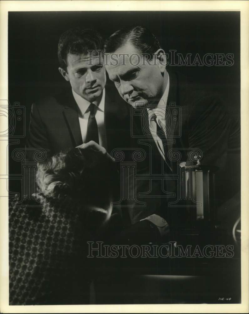 1962 Press Photo Wendell Corey and Jack Ging in "The Eleventh Hour" TV series - Historic Images
