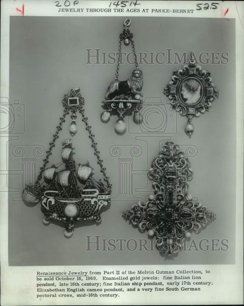 1969 Press Photo Renaissance Jewelry From Melvin Gutman Collection in Houston - Historic Images