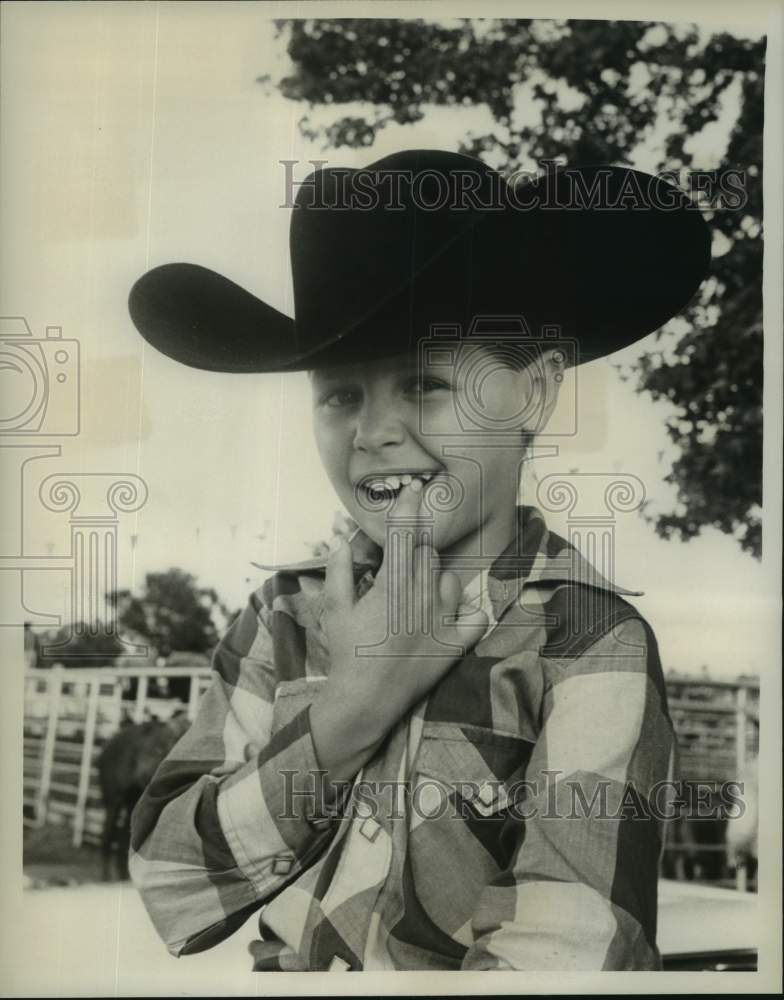 1959 Press Photo Dawn Tripp, youngest rodeo contestant on TV - hca85172 - Historic Images