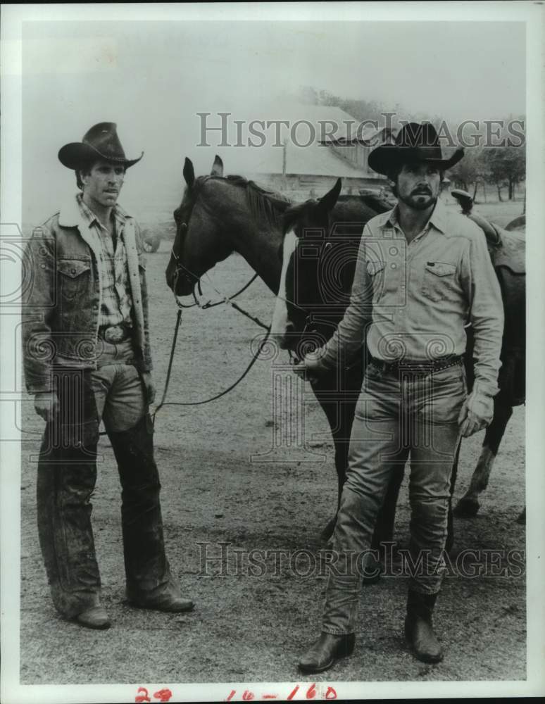 1983 Press Photo Ted Danson and James Brolin Star in "Cowboy" - Historic Images