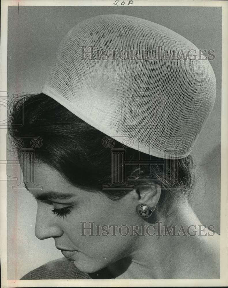 1967 Press Photo Marie David models a buckram in a dome shape. - Historic Images