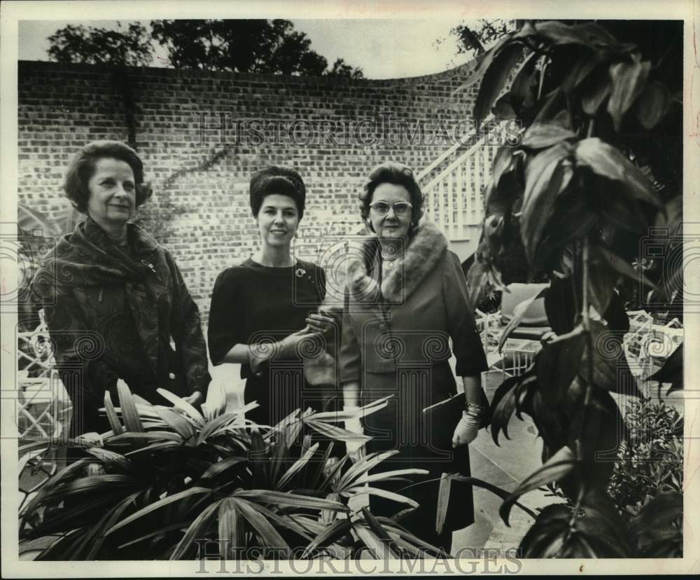1967 Singer's Mother Luncheon Honoree at Brennan's in Houston, Texas-Historic Images