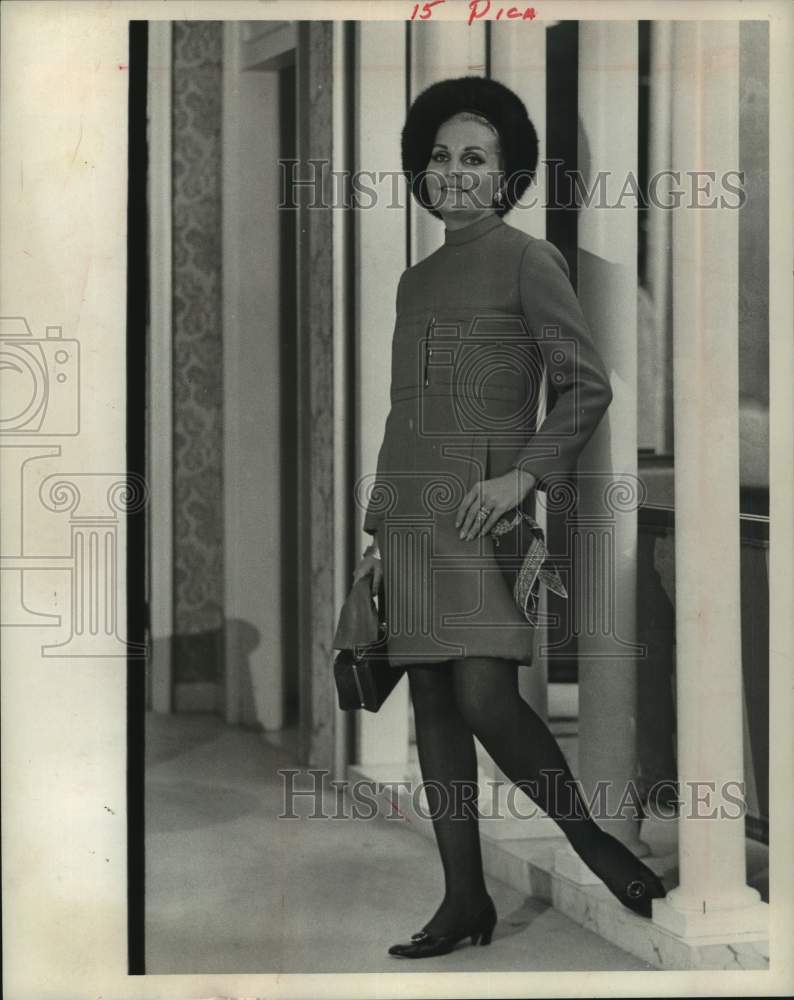 1967 Irene Day Models Zhivago Sable and Persimmon Wool - Historic Images
