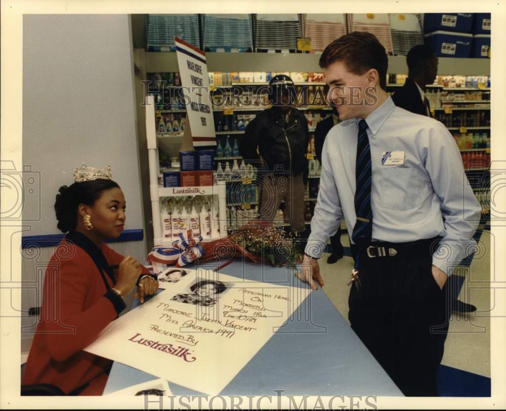 1991 Press Photo Miss America Marjorie Judith Vincent with Ken Zarella, Houston - Historic Images