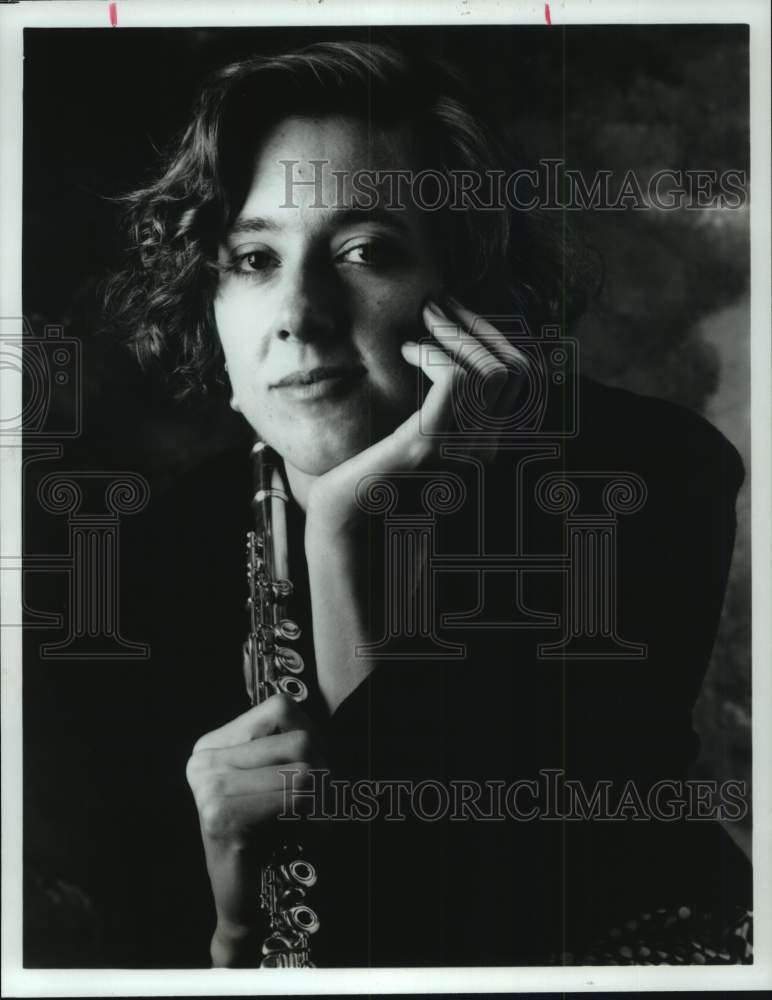 1992 Press Photo Aralee Dorough, flutist - Houston Symphony - Historic Images