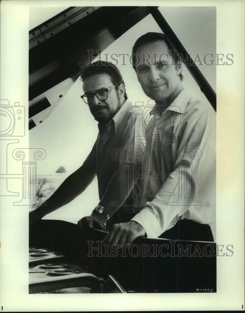 1981 Press Photo Pianists Leon Fleisher and James Dick - Round Top Festival, TX - Historic Images