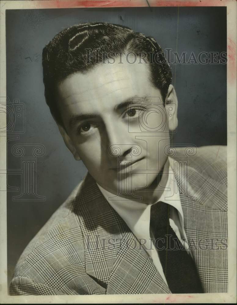 1947 Press Photo Singer Vic Damone - Historic Images