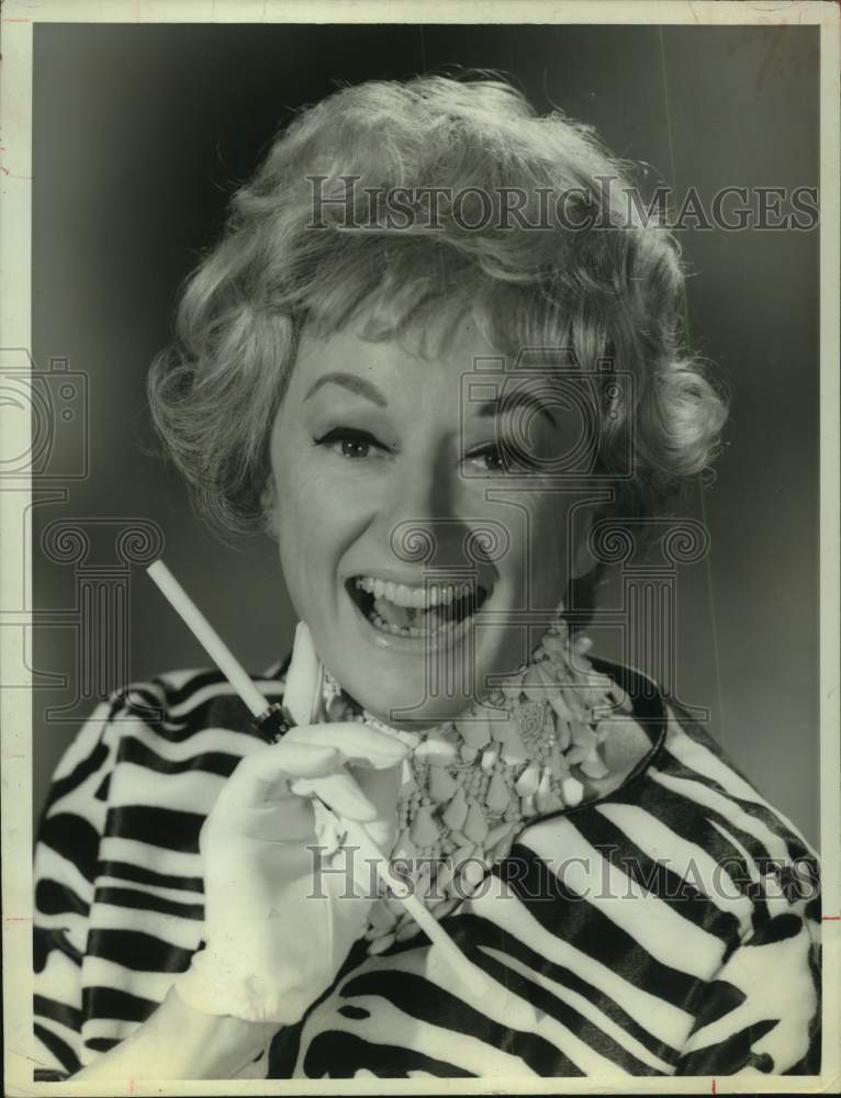 1968 Press Photo Comedian Phyllis Diller - Historic Images
