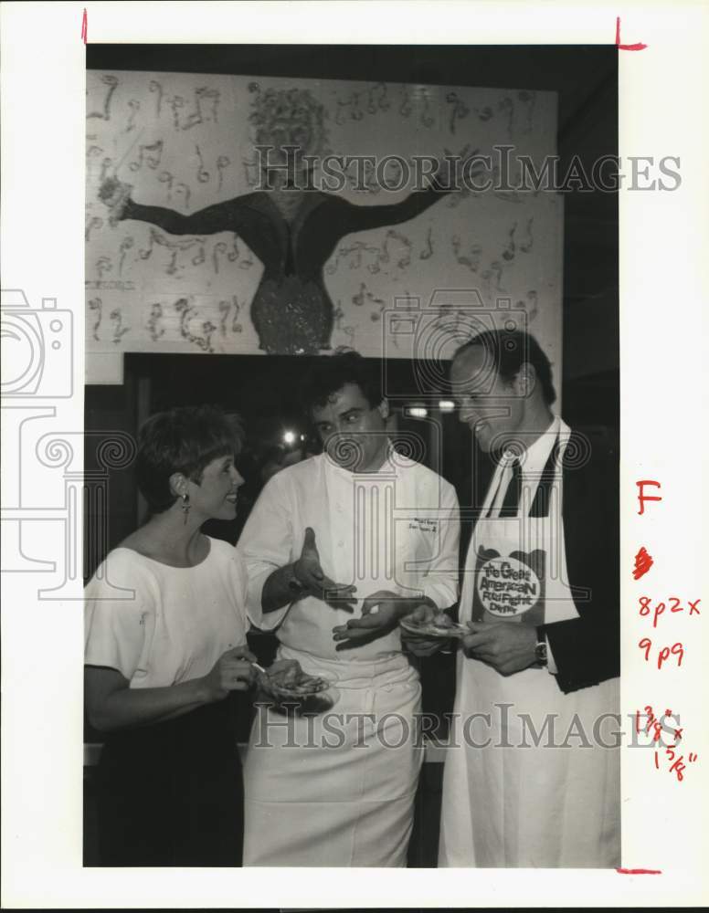 1992 Press Photo Katie Couric, Bernard Ibarra, Mark Giles; Cancer Society event - Historic Images