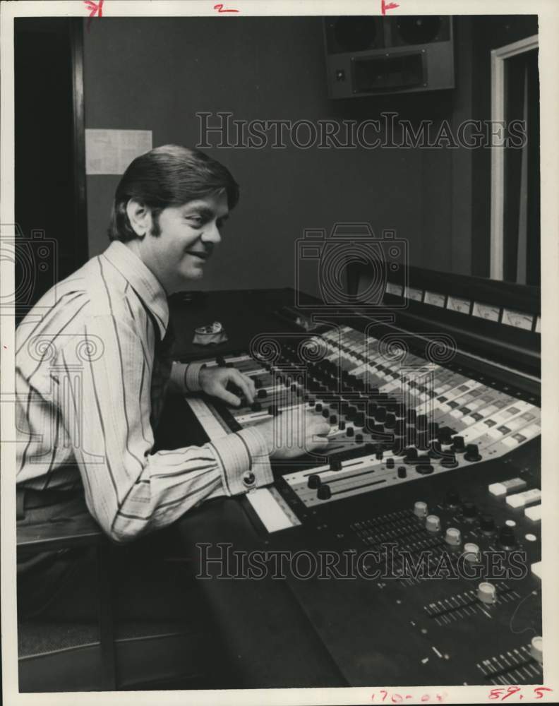 1971 Press Photo Jimmie Duncan at Recording Session - Historic Images