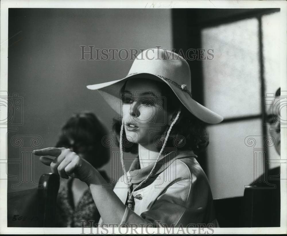 1968 Press Photo Sandy Dennis stars in &quot;Sweet November&quot; - Historic Images