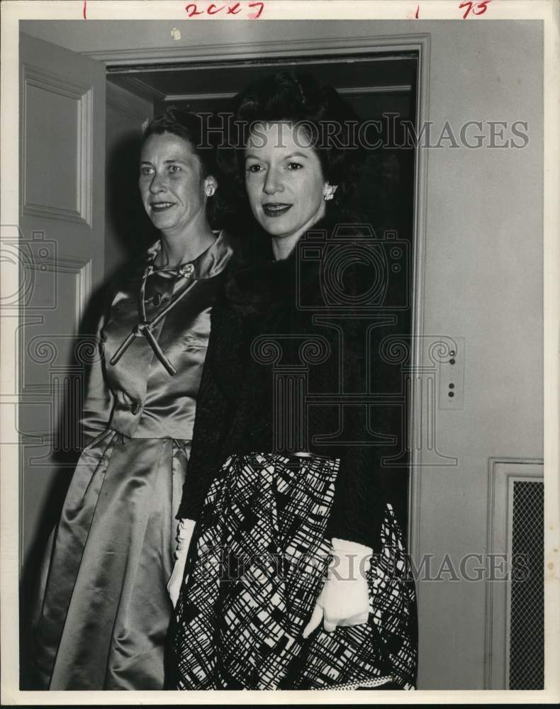 1959 Arriving at event: Mrs. W.H. Francis, Jr.-Historic Images