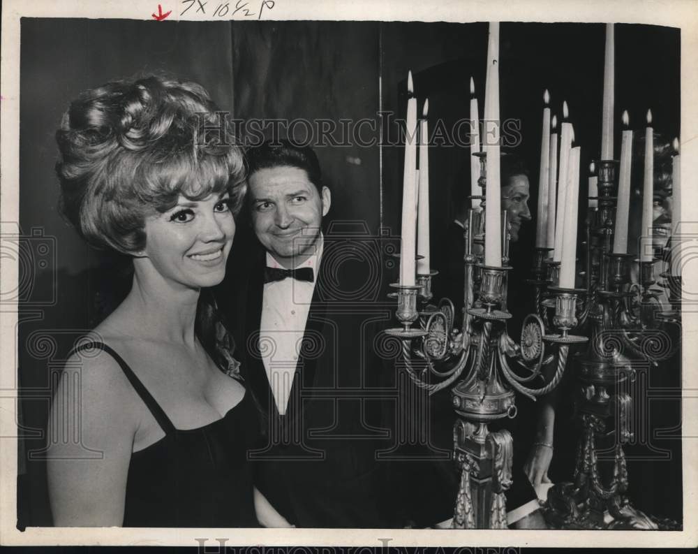 1967 Host and hostess, Norman and Jinx Dobbins-Historic Images