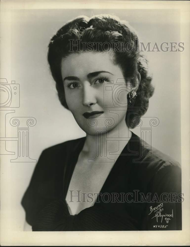 Press Photo Soprano singer Dorothy Dow - Historic Images