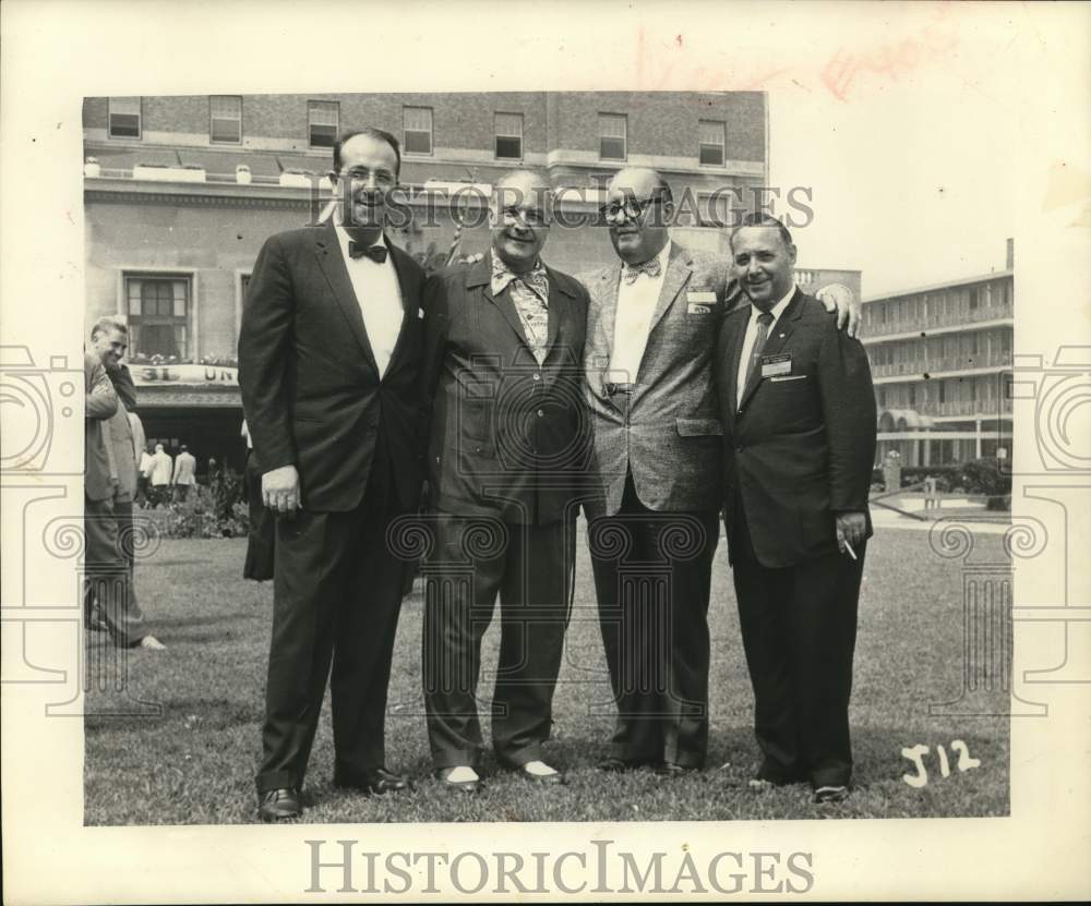 1959 Press Photo Peter Del Barto, President of Houston Chapter of Unico - Historic Images