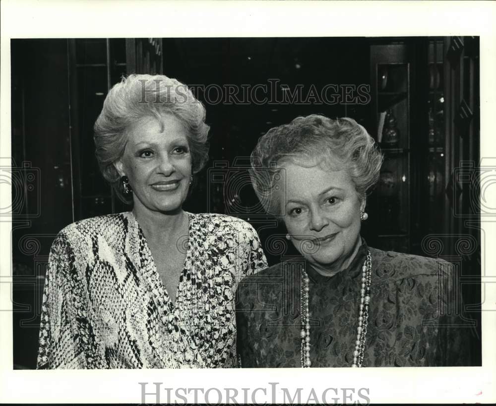 1987 Press Photo Actress Olivia de Havilland and Jan Becker - Historic Images