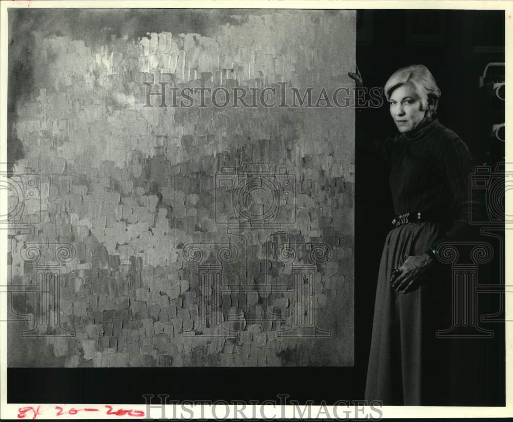 1979 Press Photo Elizabeth Ridenhower with silver painting at Louisiana Gallery - Historic Images