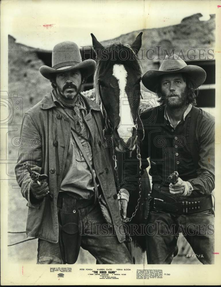 1973 Press Photo Actors Peter Fonda, Warren Gates in Scene From &quot;The Hired Hand&quot; - Historic Images