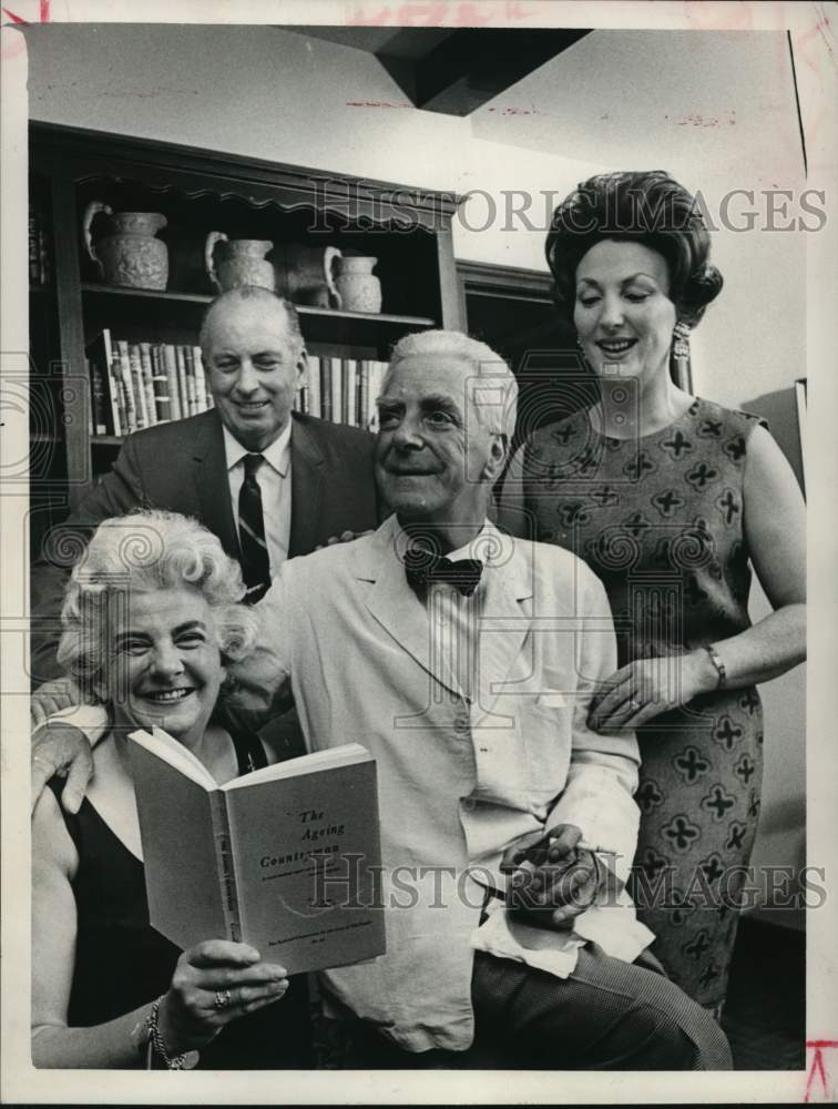 1968 Press Photo Dr. & Mrs. H.C. Miller honored by Mr. and Mrs. L.A. Garness - Historic Images