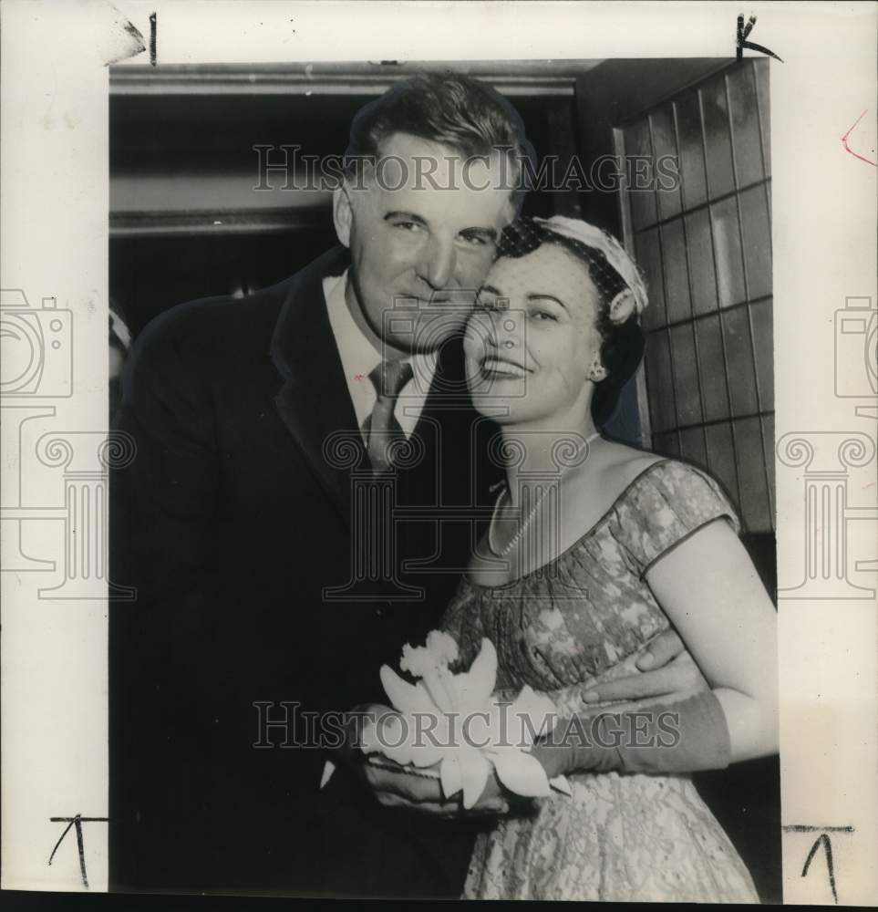 1954 Representative Harold Velde, Dolores Anderson at their wedding - Historic Images