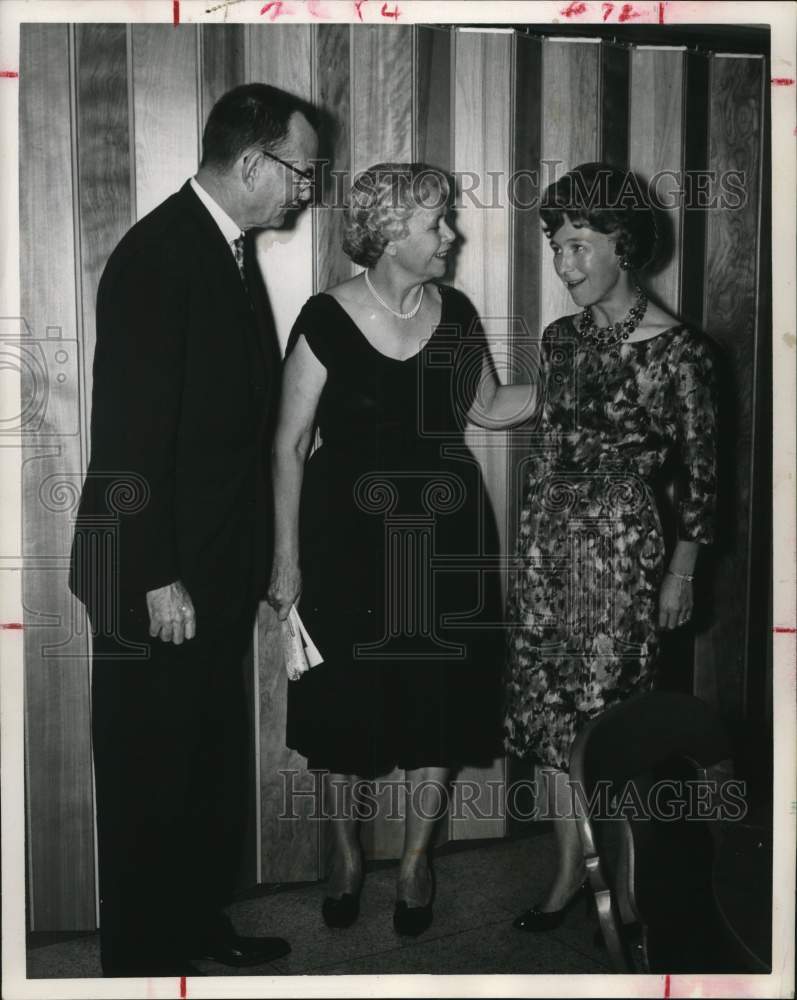 1963 Austin news anchor Sue Flanagan, Harold Pyle & Grace Longino.-Historic Images