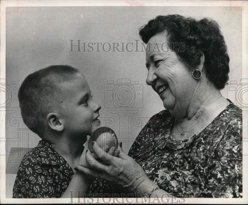 1963 Student Steven Kempt, principal Hilda Hardy-Lamar Elementary-TX-Historic Images