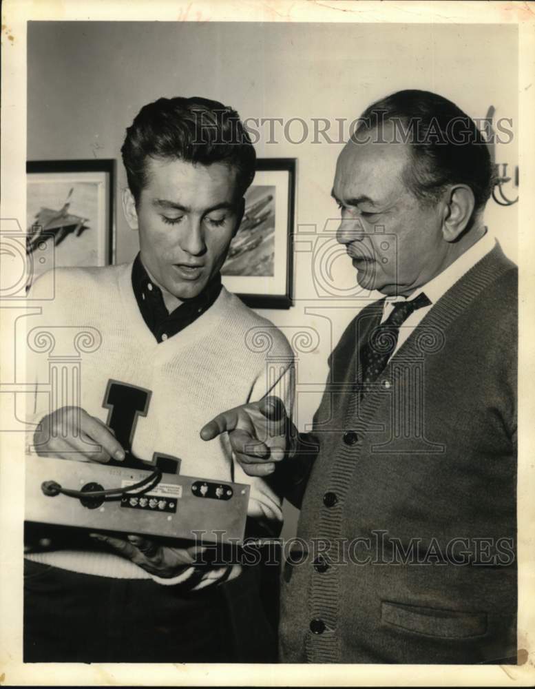 1961 Actors Billy Gray, Edward G Robinson in TV drama "The Drop Out"-Historic Images