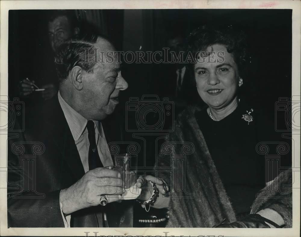 1965 Cork star Joe E. Lewis with Mrs. Paul Hochuli in Houston, Texas-Historic Images