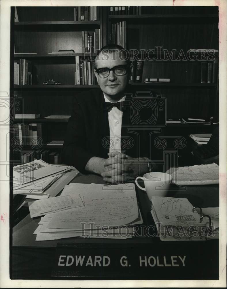 1968 Univ of Houston Director of Libraries - Dr. Edward G. Holley.-Historic Images