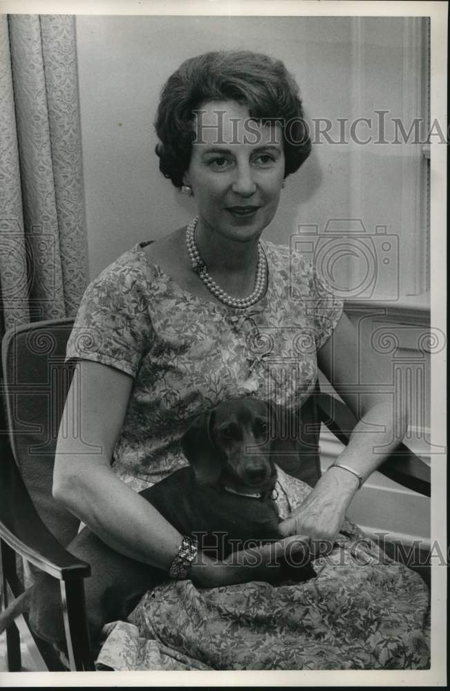 1963 Mrs. C. Peter Hope wife of British Consul General in Houston-Historic Images