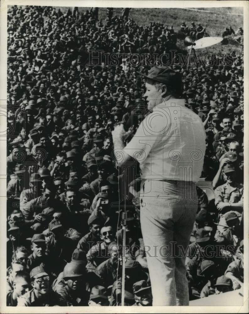 1967 Comedian Bob Hope entertains U.S. troops-Historic Images