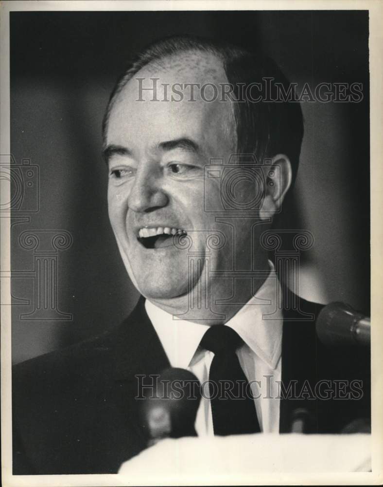 1967 Politician Hubert Humphrey at podium-Historic Images