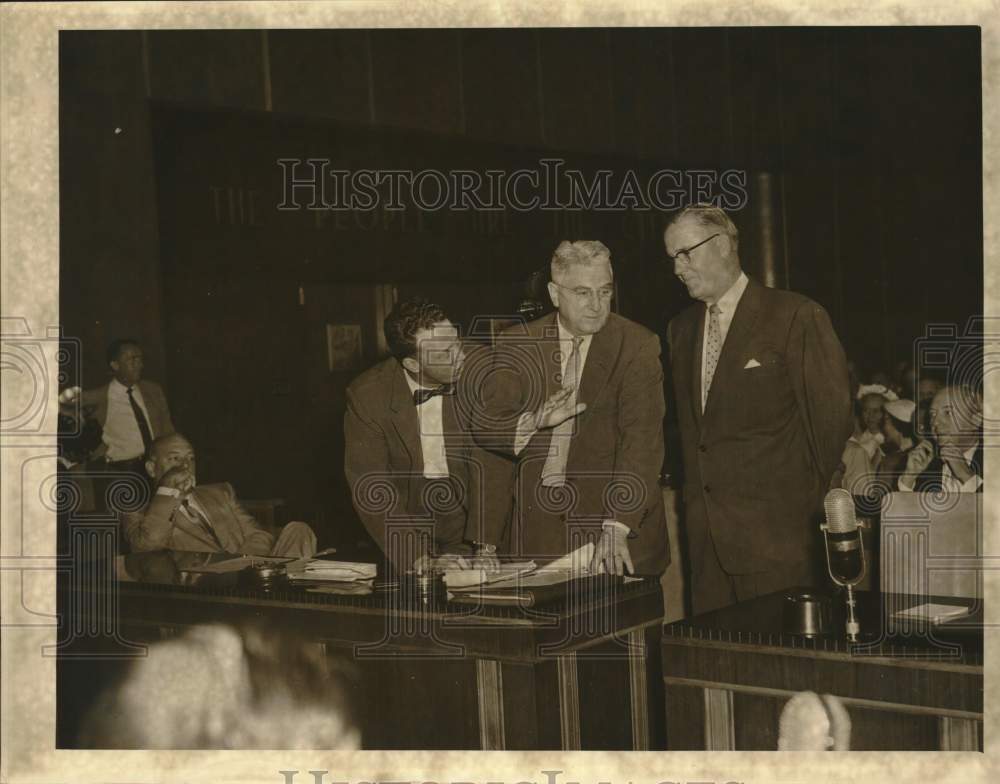 1957 Houston court, lawyers in Kesseler case, group-Historic Images